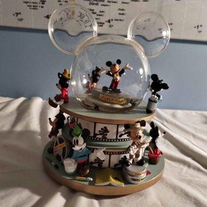 Vintage Disney Collector's Mickey's Snow Globe Parade